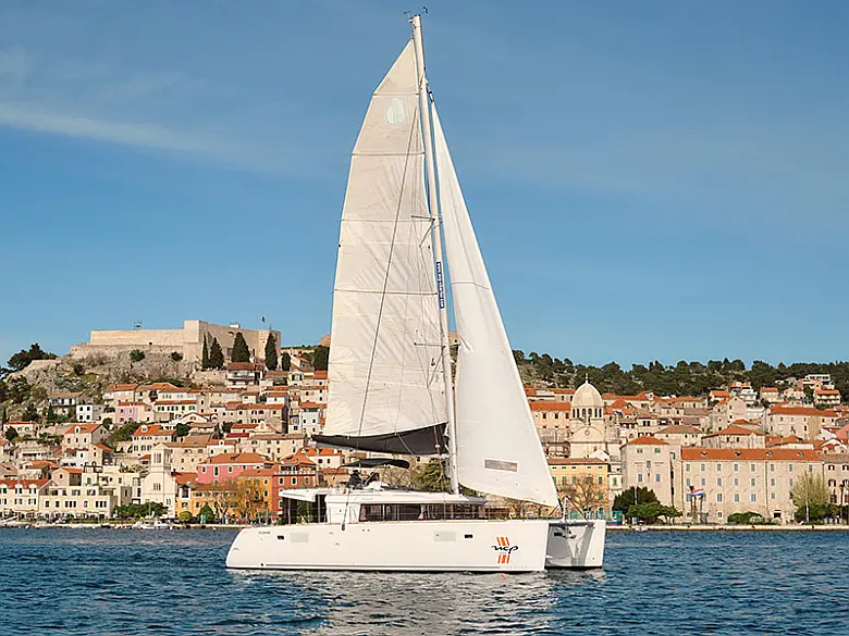 Lagoon 450
