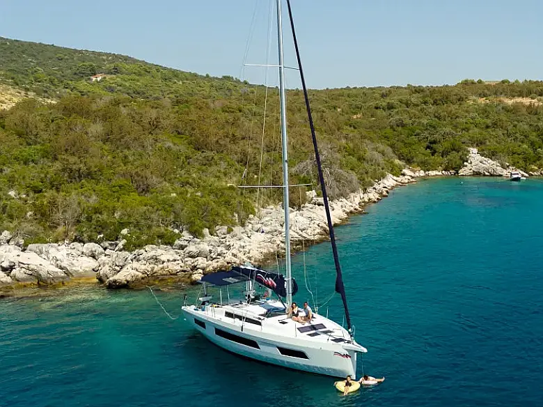 Moorings 44.3